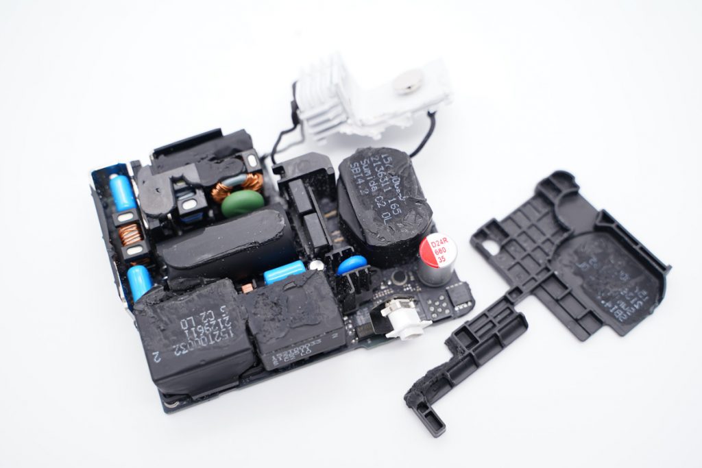 Teardown of Brand New Apple 140W USB-C GaN Charger-Chargerlab