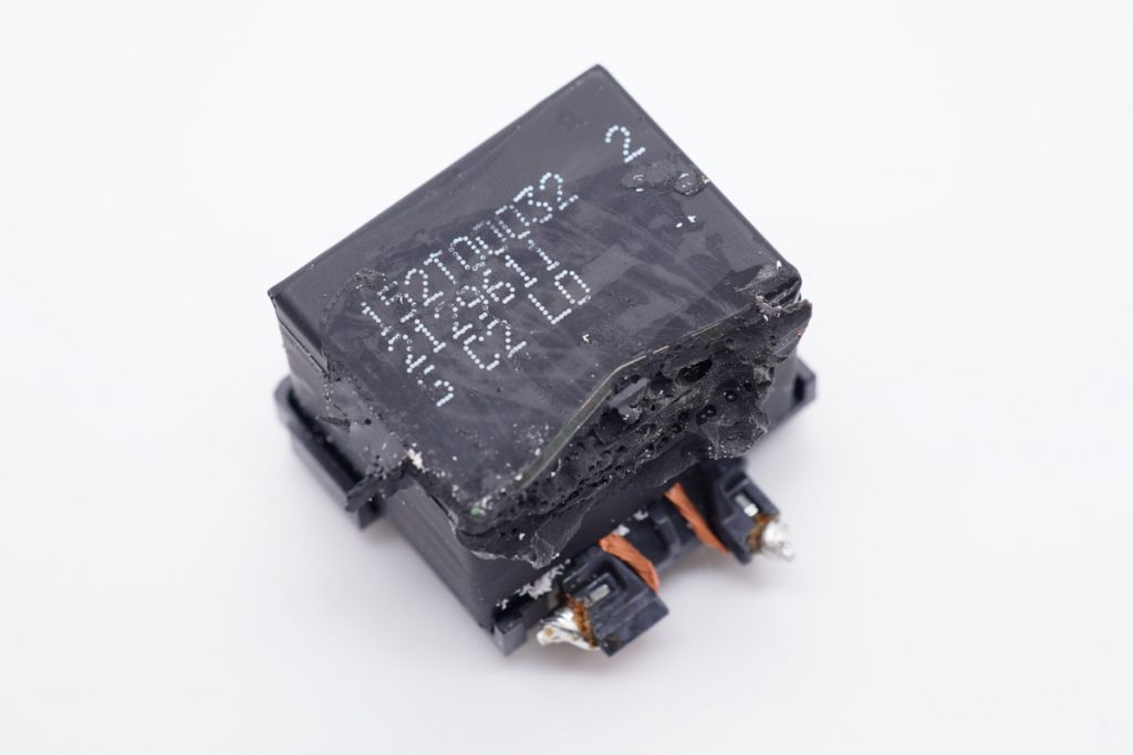 Teardown of Brand New Apple 140W USB-C GaN Charger-Chargerlab
