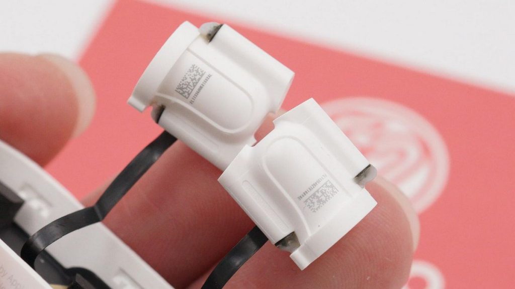 Teardown of AirPods 3 Charging Case-Chargerlab