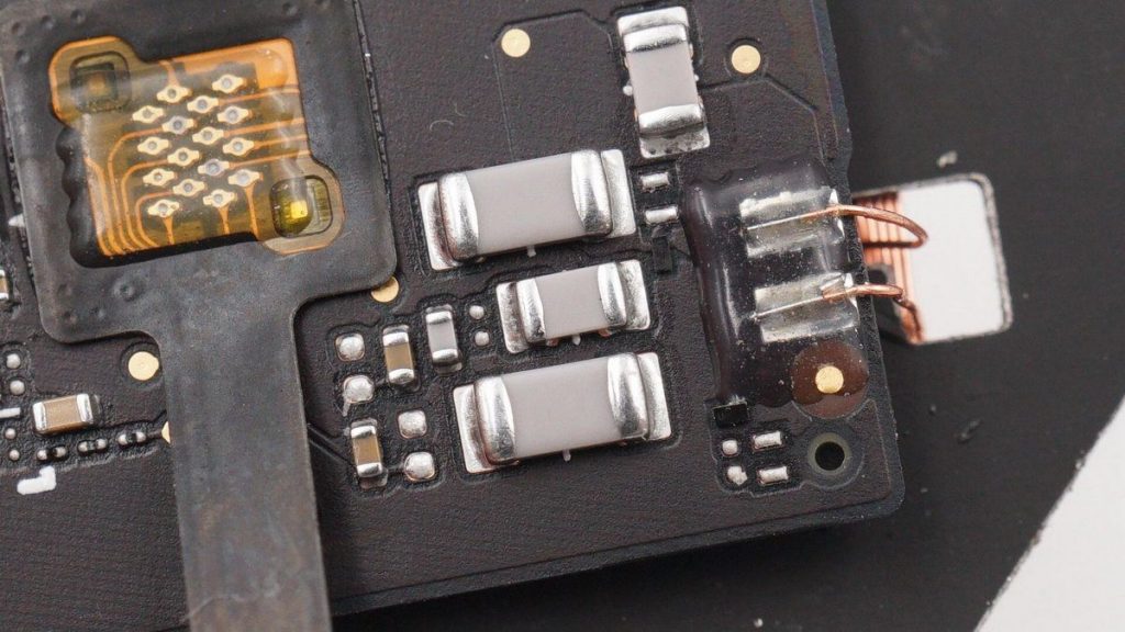 Teardown of AirPods 3 Charging Case-Chargerlab