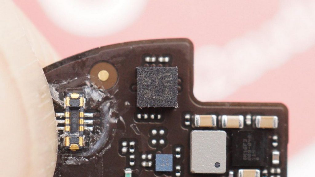Teardown of AirPods 3 Charging Case-Chargerlab