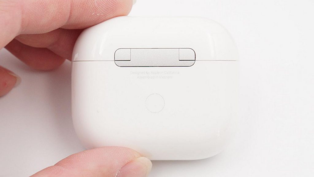 Teardown of AirPods 3 Charging Case-Chargerlab