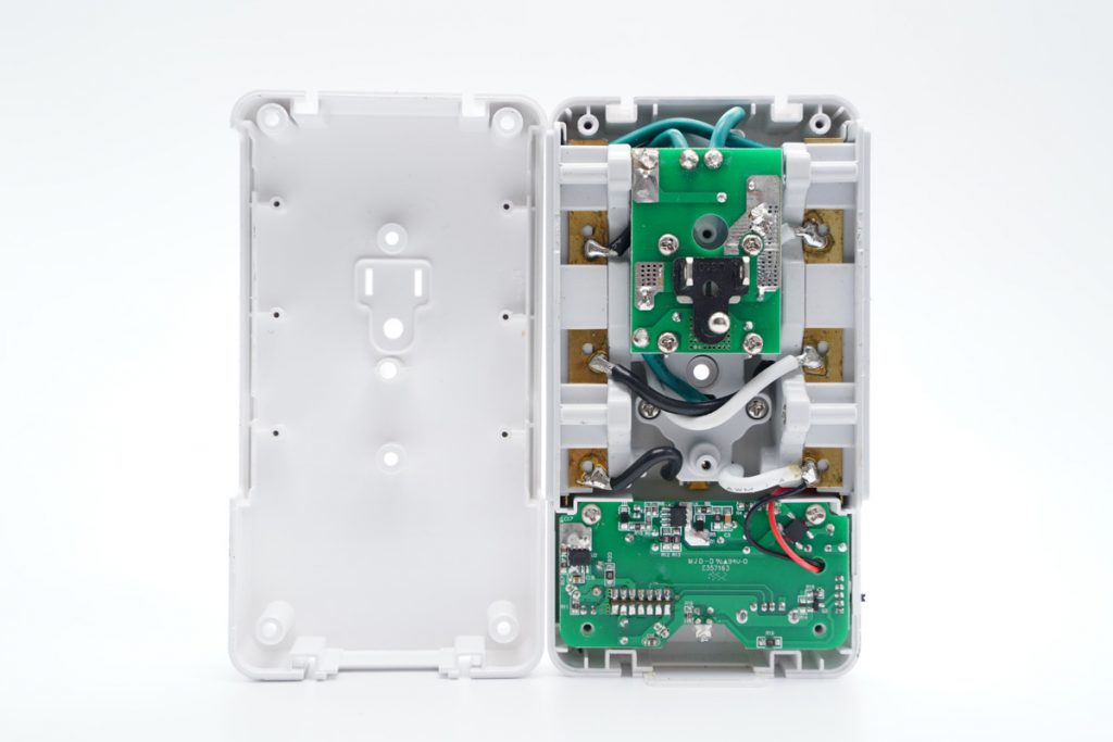 Teardown of ANZONTO 18W Socket Shelf (1A1C)-Chargerlab