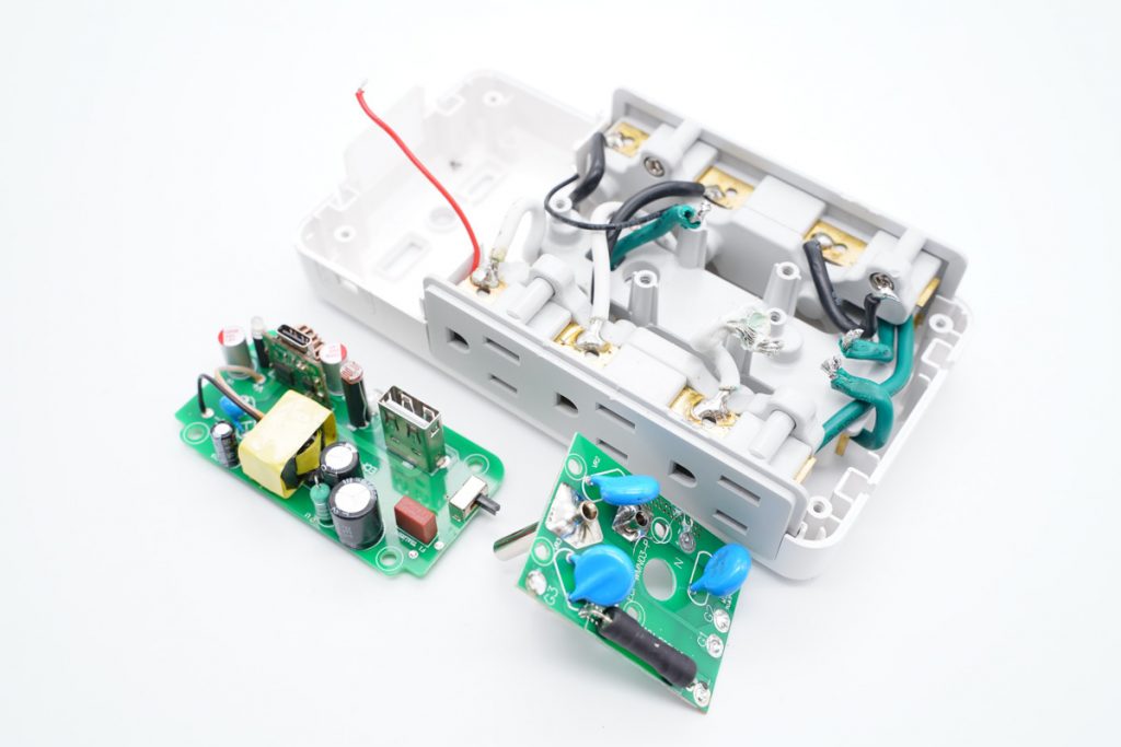 Teardown of ANZONTO 18W Socket Shelf (1A1C)-Chargerlab