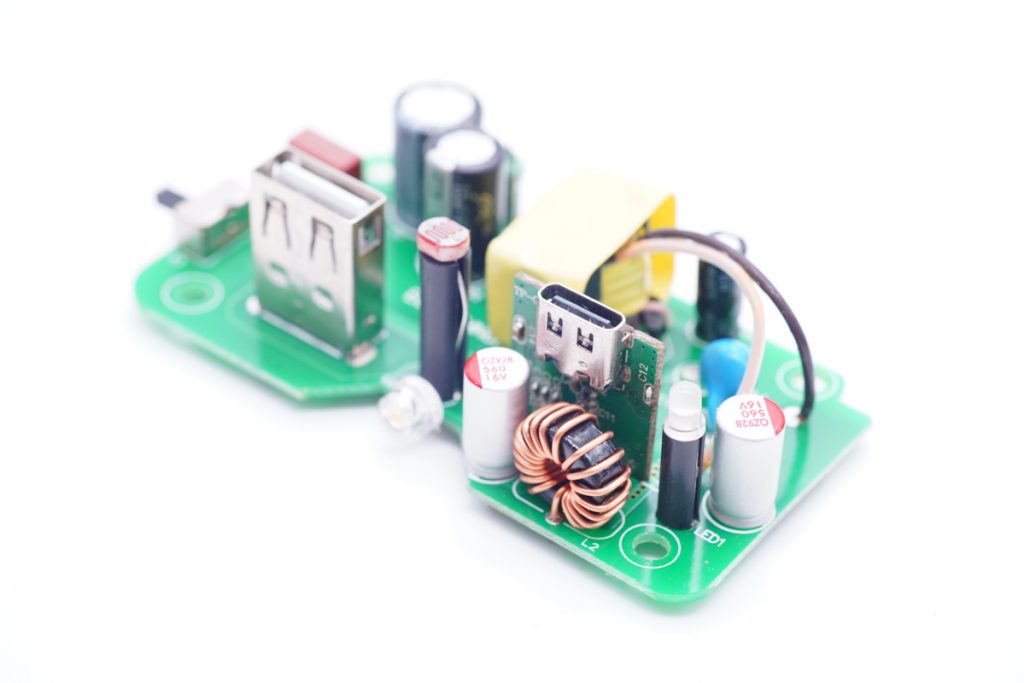 Teardown of ANZONTO 18W Socket Shelf (1A1C)-Chargerlab