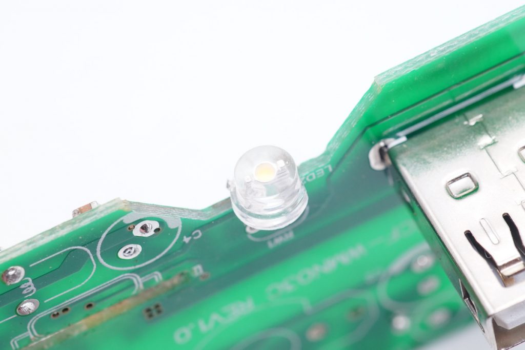 Teardown of ANZONTO 18W Socket Shelf (1A1C)-Chargerlab