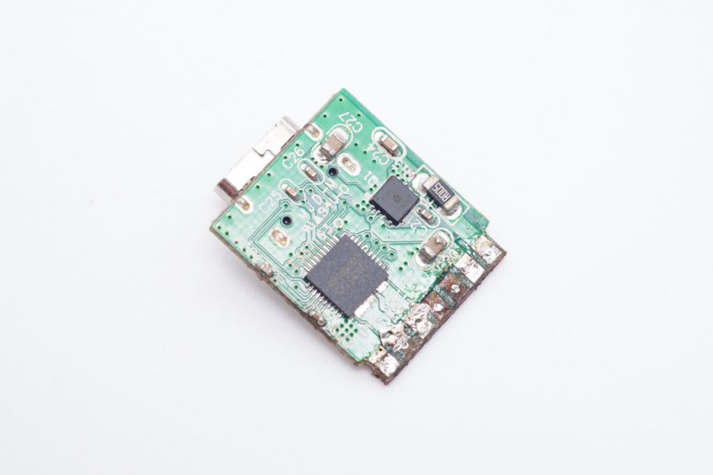 Teardown of ANZONTO 18W Socket Shelf (1A1C)-Chargerlab