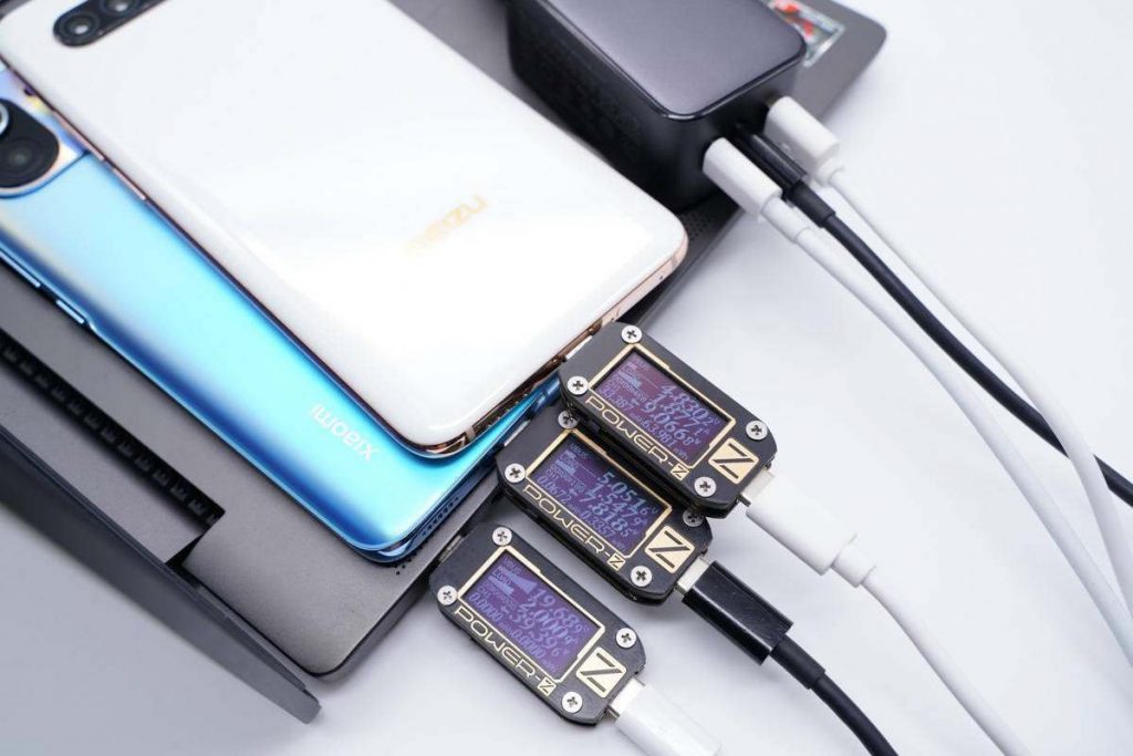 Why iPhone 13 Users Need a Multi-port USB PD Fast Charger?-Chargerlab