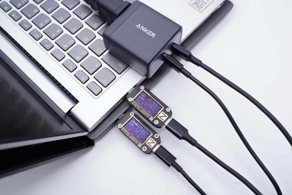 Why iPhone 13 Users Need a Multi-port USB PD Fast Charger?-Chargerlab