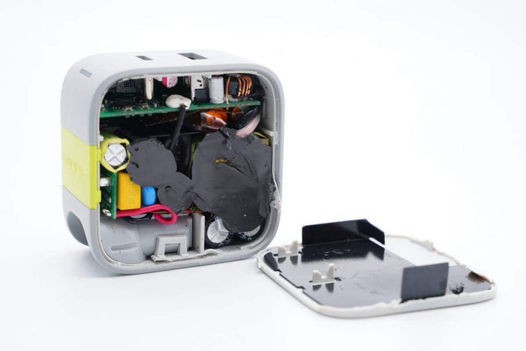 Teardown of Harman Kardon InfinityLAB 65W GaN Charger (ILINC65W)-Chargerlab
