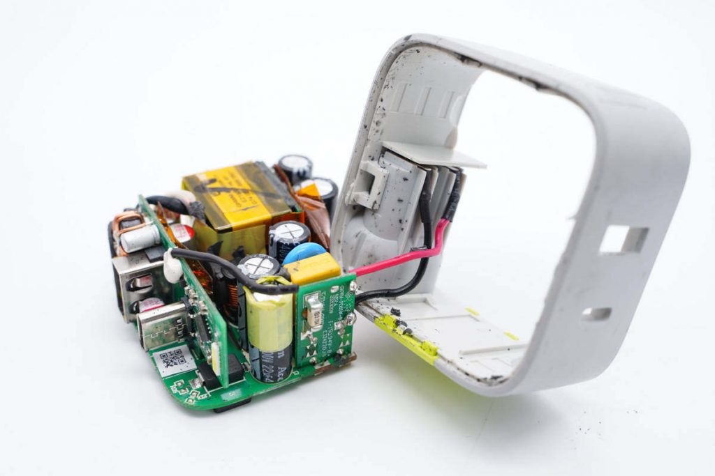 Teardown of Harman Kardon InfinityLAB 65W GaN Charger (ILINC65W)-Chargerlab