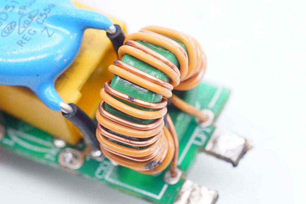 Teardown of Harman Kardon InfinityLAB 65W GaN Charger (ILINC65W)-Chargerlab