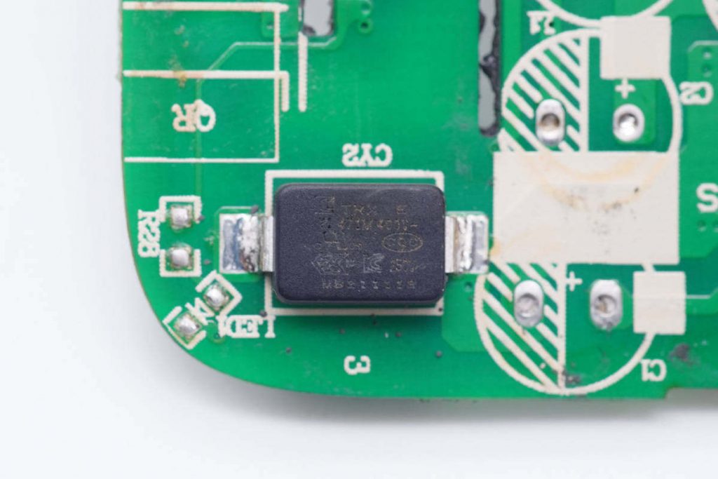 Teardown of Harman Kardon InfinityLAB 65W GaN Charger (ILINC65W)-Chargerlab