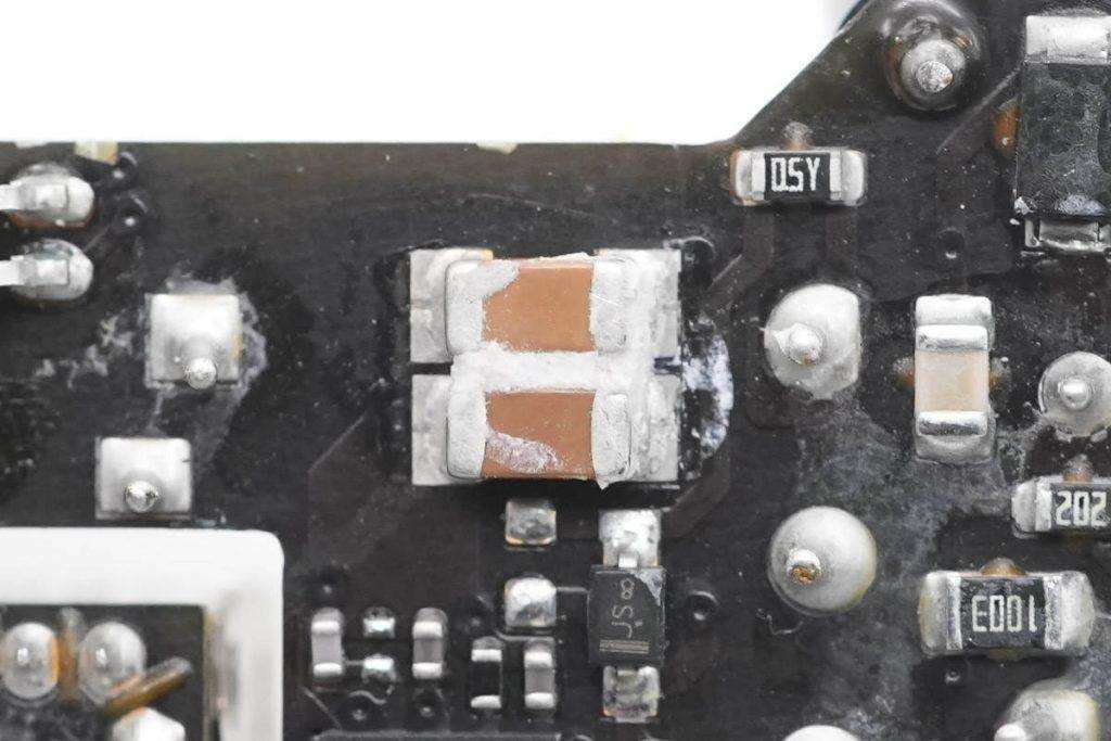 Teardown of Apple 12W USB-A Charger A2167-Chargerlab