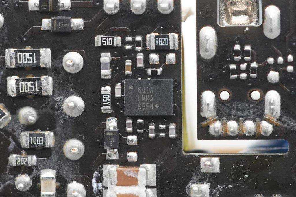 Teardown of Apple 12W USB-A Charger A2167-Chargerlab