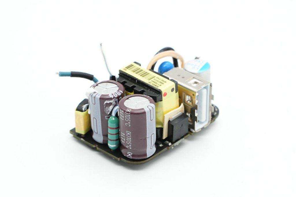 Teardown of Apple 12W USB-A Charger A2167-Chargerlab