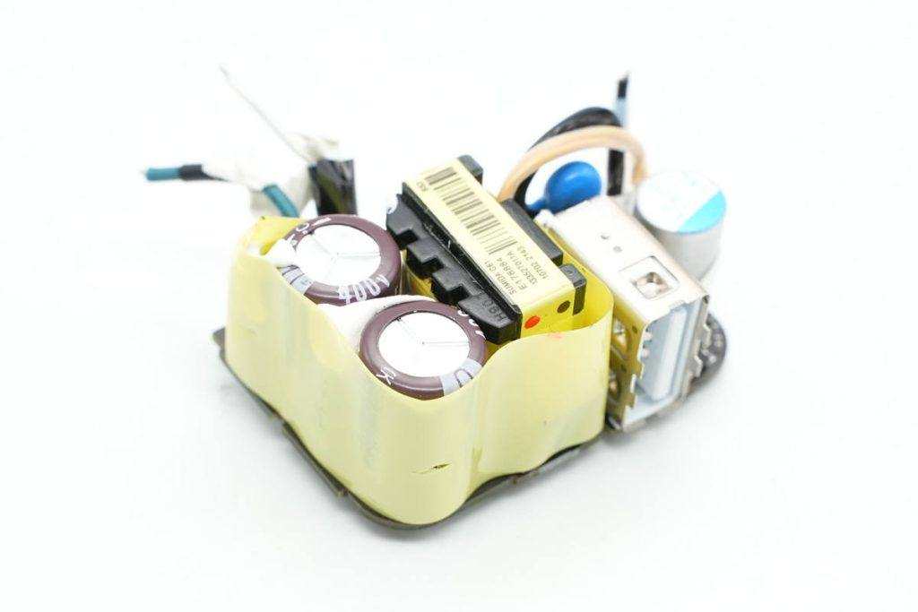 Teardown of Apple 12W USB-A Charger A2167-Chargerlab