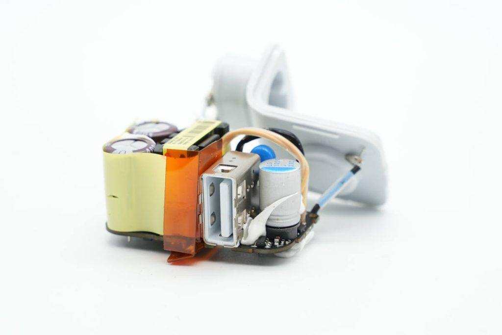Teardown of Apple 12W USB-A Charger A2167-Chargerlab