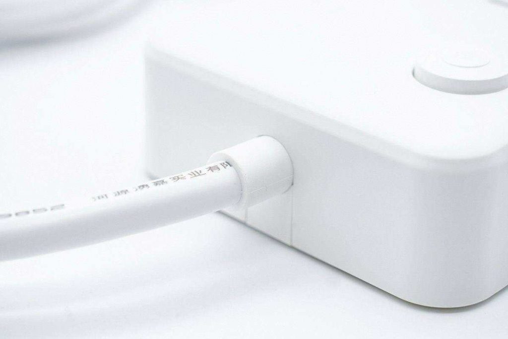 Huntkey Launches New SSH608C Power Strip with A One-handed Intelligent Control Plug-Chargerlab