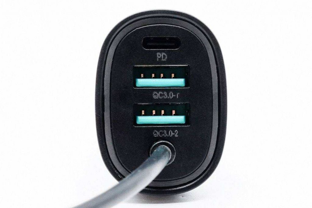The New JOYROOM Coiled Car Charger Adopts A Practical Spring Cable-Chargerlab
