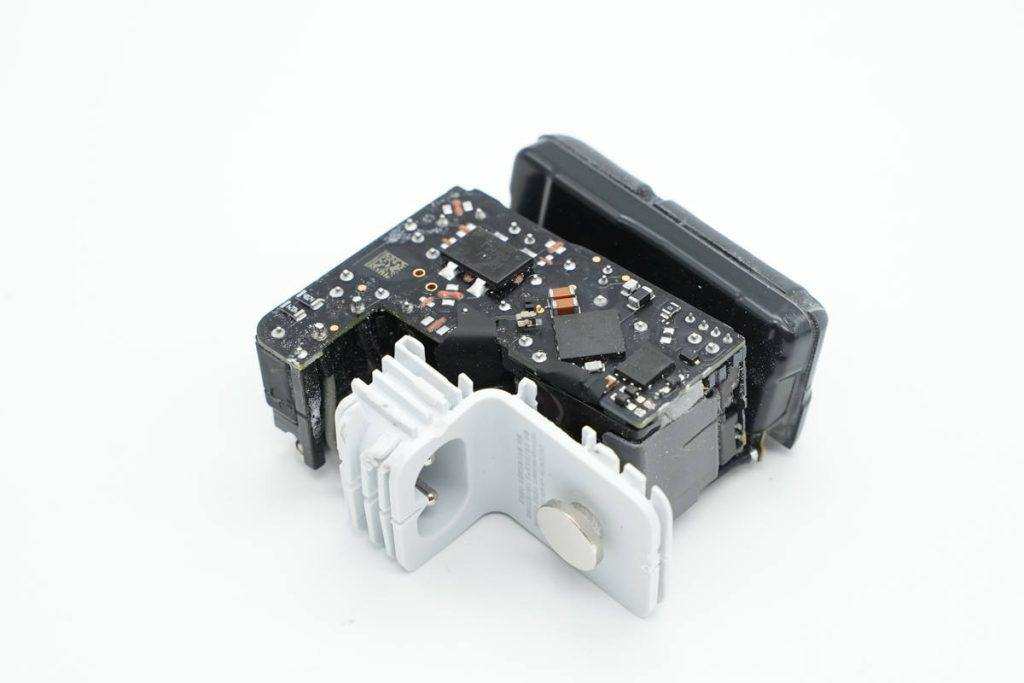 Teardown of Apple A2676 35W Charger (Dual USB-C Port Fast Charging)-Chargerlab