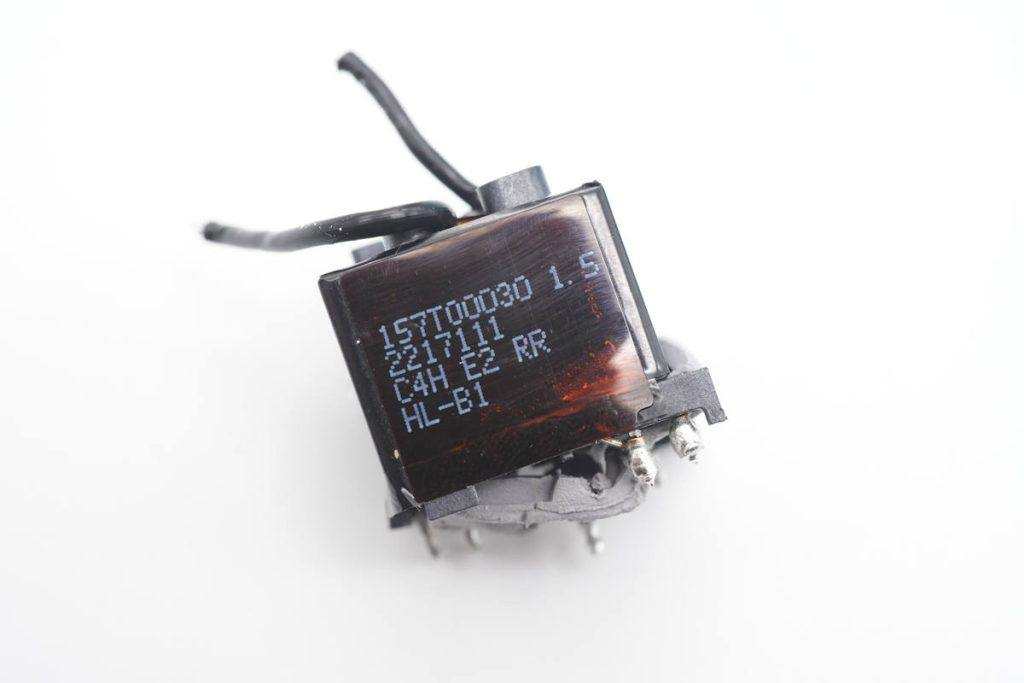 Teardown of Apple A2676 35W Charger (Dual USB-C Port Fast Charging)-Chargerlab