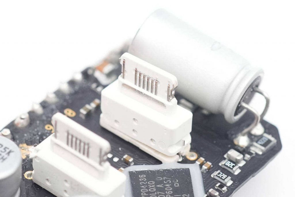 Teardown of Apple A2676 35W Charger (Dual USB-C Port Fast Charging)-Chargerlab