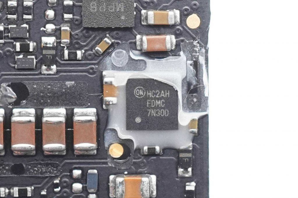 Teardown of Apple A2676 35W Charger (Dual USB-C Port Fast Charging)-Chargerlab