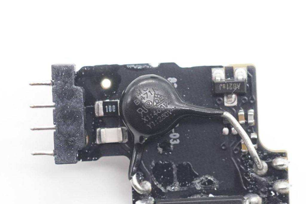 Teardown of Apple A2676 35W Charger (Dual USB-C Port Fast Charging)-Chargerlab