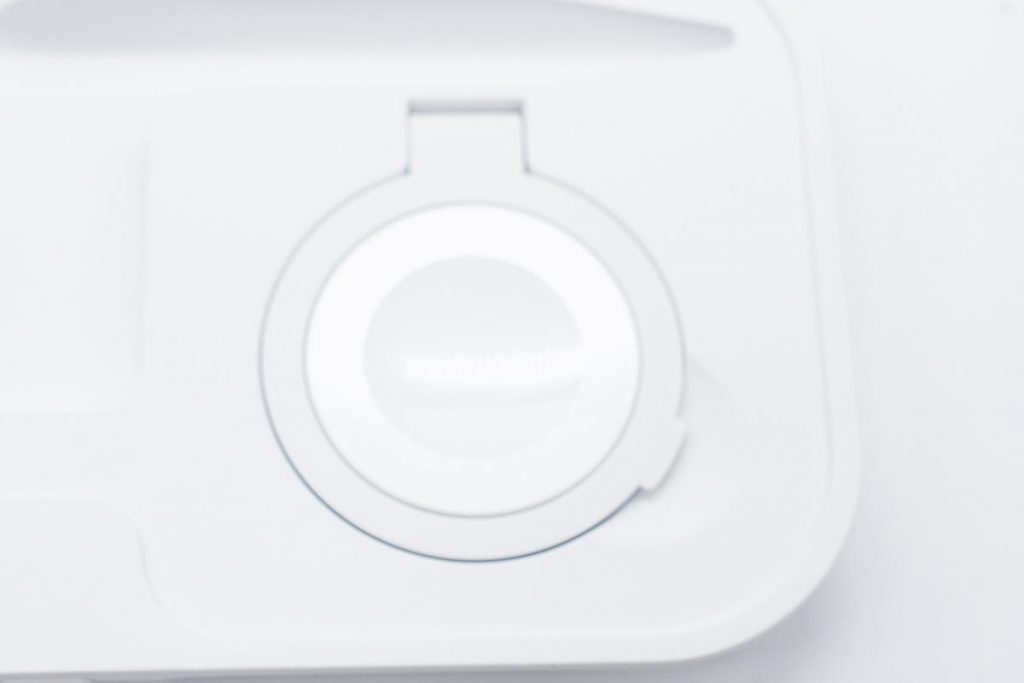 Review of MOMAX Airbox Charging Station(A Foldable Power Bank)-Chargerlab