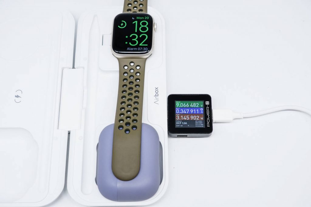 Review of MOMAX Airbox Charging Station(A Foldable Power Bank)-Chargerlab
