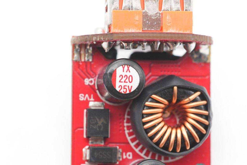 Teardown of Mercedes-Benz V-CLASS Original 36W Charger-Chargerlab