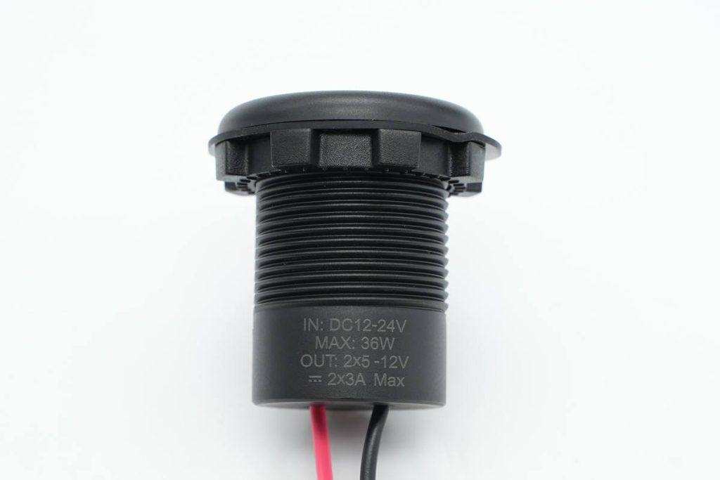 Teardown of Mercedes-Benz V-CLASS Original 36W Charger-Chargerlab