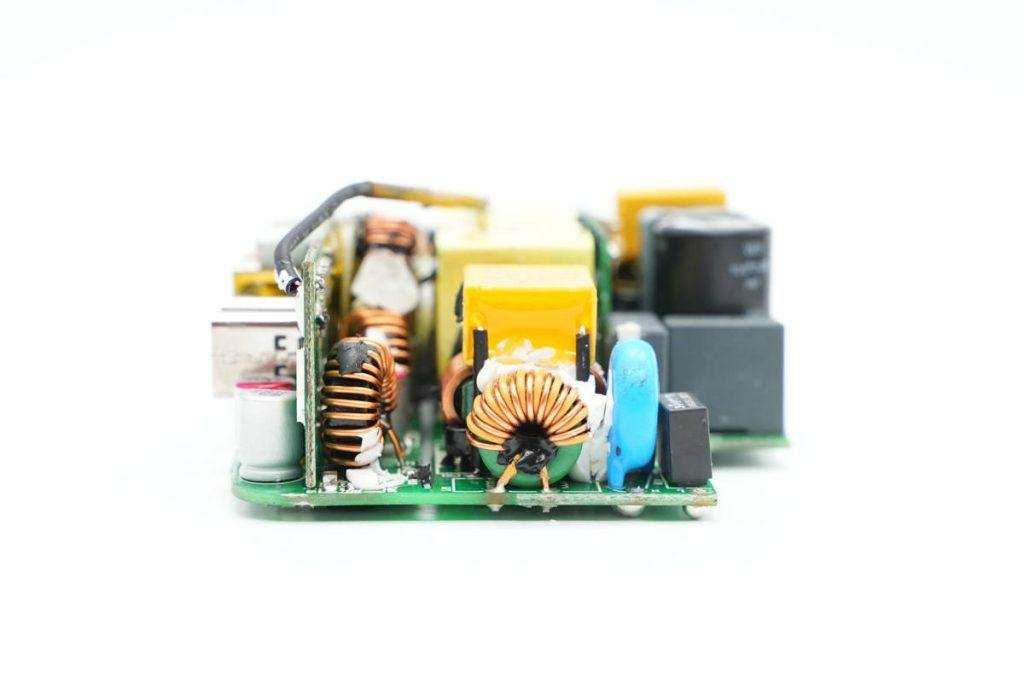 Teardown of InfinityLab ILINC 100W 2A2C GaN Charger-Chargerlab