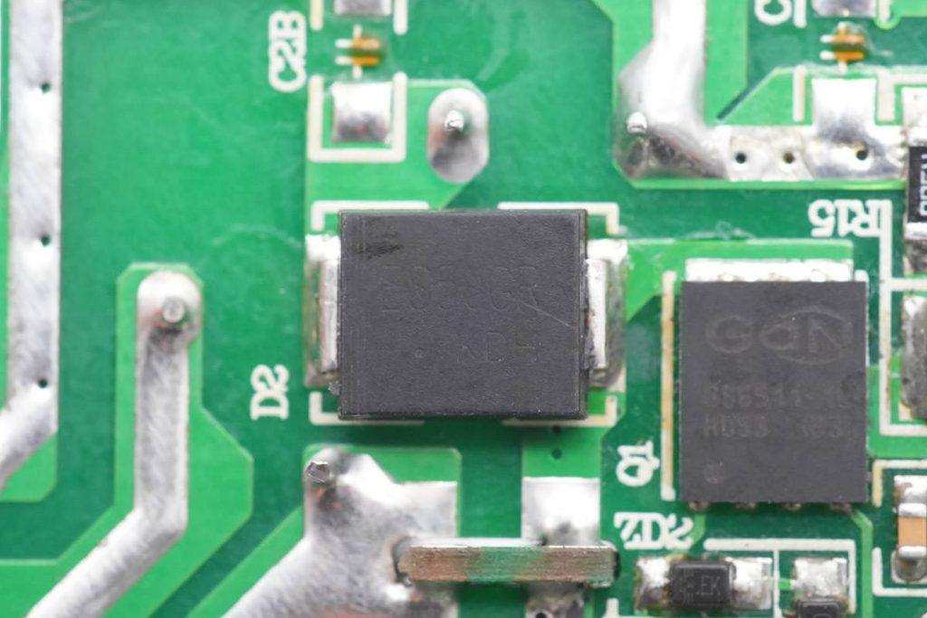 Teardown of InfinityLab ILINC 100W 2A2C GaN Charger-Chargerlab
