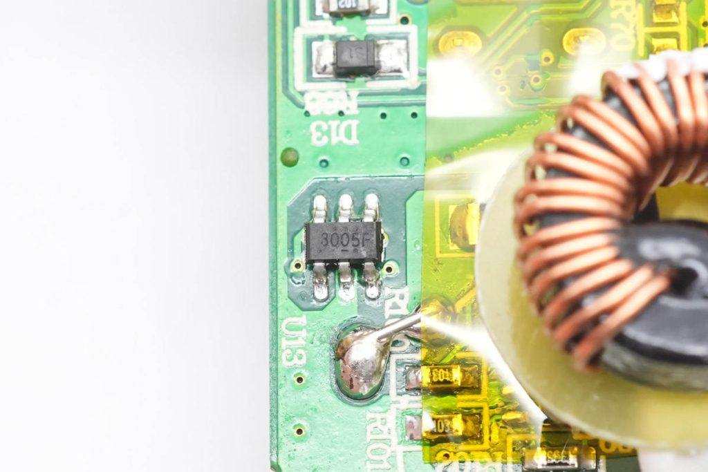 Teardown of InfinityLab ILINC 100W 2A2C GaN Charger-Chargerlab