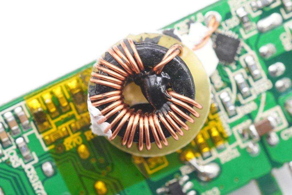 Teardown of InfinityLab ILINC 100W 2A2C GaN Charger-Chargerlab