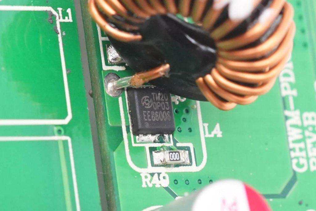 Teardown of InfinityLab ILINC 100W 2A2C GaN Charger-Chargerlab