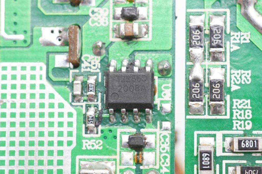 Teardown of InfinityLab ILINC 100W 2A2C GaN Charger-Chargerlab