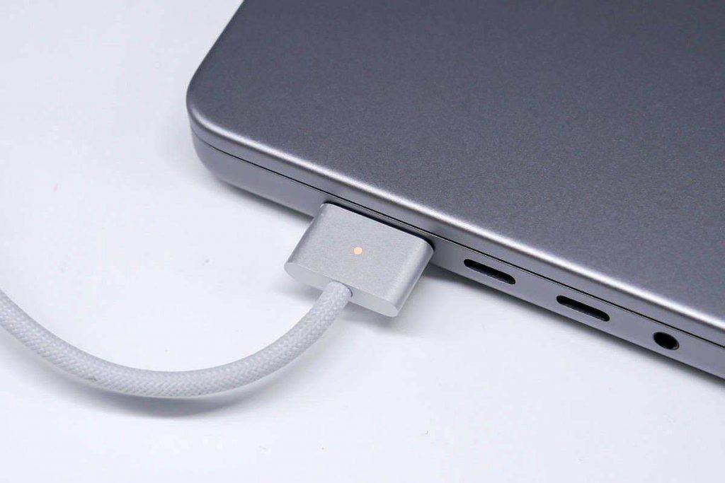 Matching with MacBook Air 2022丨New Apple MagSafe 3 Cable Adopts Four Colors-Chargerlab