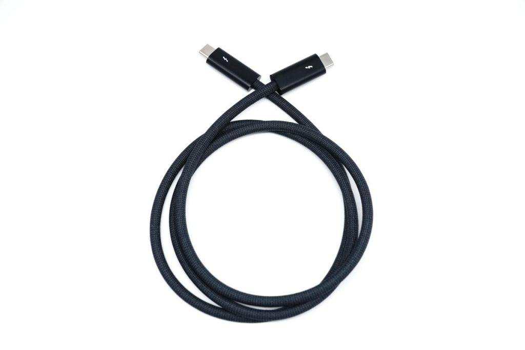 Review of Apple Thunderbolt 4 Pro Cable (1m)-Chargerlab