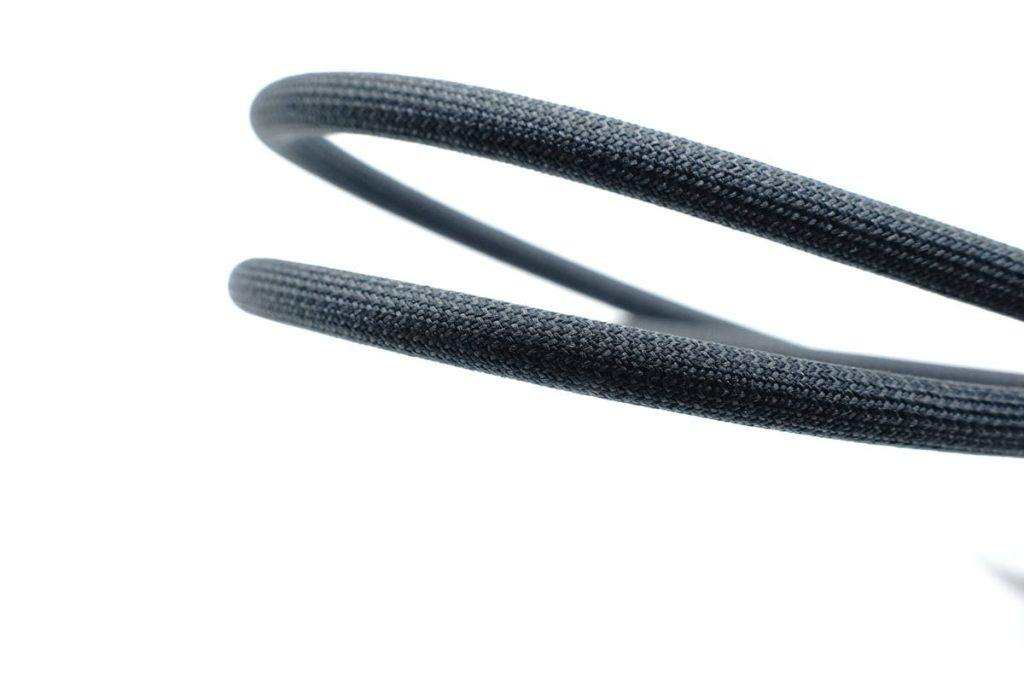 Review of Apple Thunderbolt 4 Pro Cable (1m)-Chargerlab