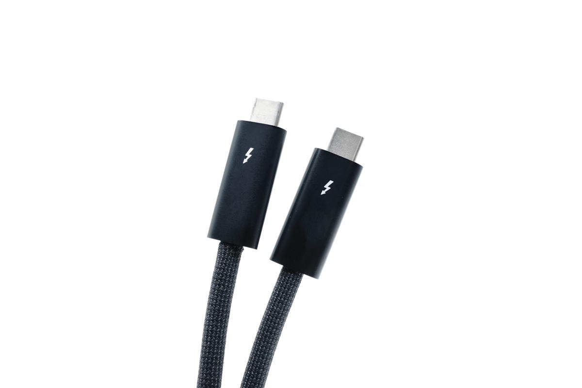 Review of Apple Thunderbolt 4 Pro Cable (1m) Chargerlab