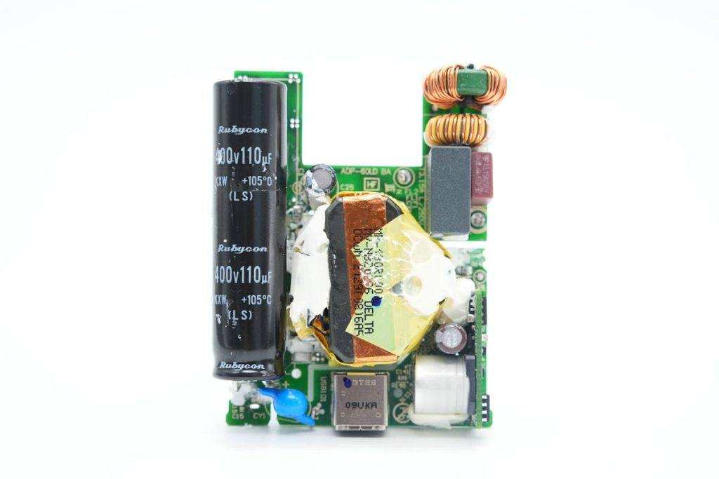Teardown of DELL 60W USB-C Charger DA60NM200-Chargerlab