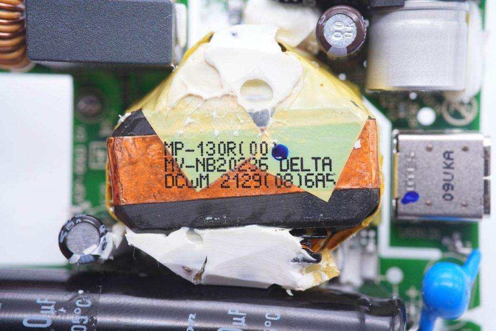 Teardown of DELL 60W USB-C Charger DA60NM200-Chargerlab