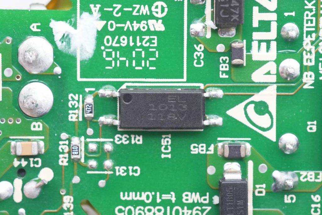 Teardown of DELL 60W USB-C Charger DA60NM200-Chargerlab