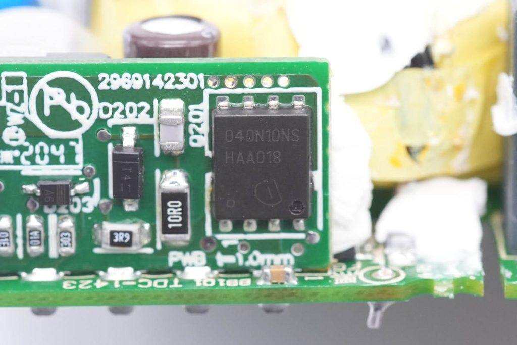 Teardown of DELL 60W USB-C Charger DA60NM200-Chargerlab