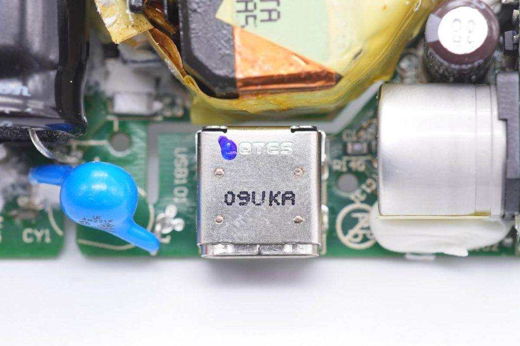 Teardown of DELL 60W USB-C Charger DA60NM200-Chargerlab