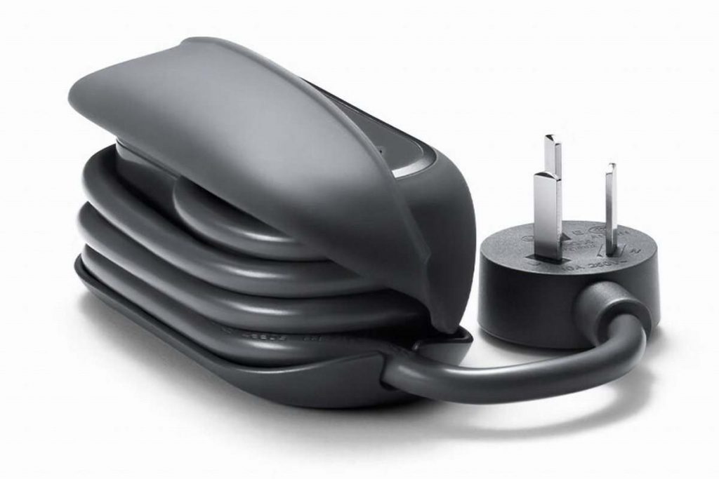 Adorable Capsule丨Anker Launches New 615 USB Power Strip (GaNPrime 65W)-Chargerlab