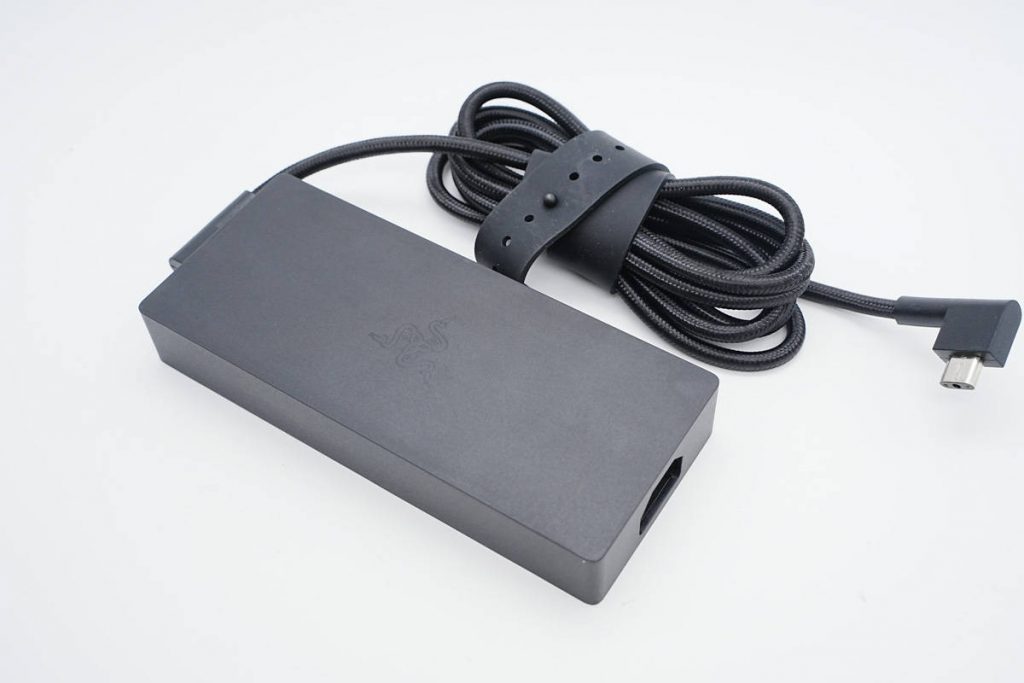 Teardown of Razer Blade 280W GaN Power Adapter (RC30-042)-Chargerlab